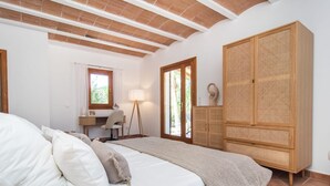 2 Schlafzimmer, Reisekinderbett, kostenloses WLAN