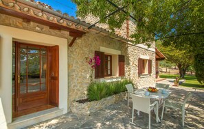 Outdoor dining - Lovely home in Puigpunyent with private swimming pool, can be inside or outside (Puigpunyent)