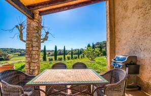 Outdoor dining - Nice home in Sant Llorenc with private swimming pool, can be inside or outside (Sant Llorenc)