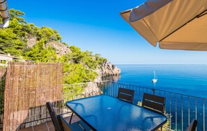 Outdoor dining - Cozy home in Deia with WiFi (Deia)