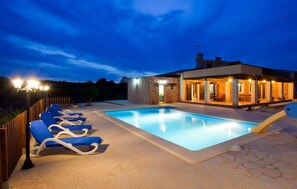 Pool - Stunning home in Porto Cristo (Porto Cristo)