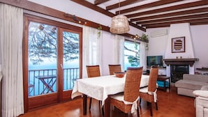 Dining - Beautiful home in Valldemossa (Valldemossa)