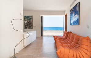 Smart TV - Cozy home in Betlem with private swimming pool, can be inside or outside (Betlem)