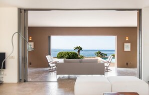 living-room - Cozy home in Betlem with private swimming pool, can be inside or outside (Betlem)