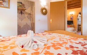 In-room safe, travel cot, free WiFi - Awesome home in Cala Ratjada with WiFi (Cala Ratjada)