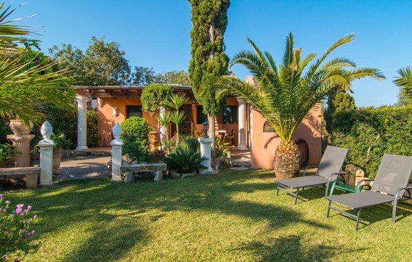 Terrace/patio - Awesome home in Cala Ratjada with WiFi (Cala Ratjada)