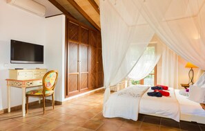 5 Schlafzimmer, Bügeleisen/Bügelbrett, Reisekinderbett, kostenloses WLAN