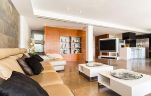 TV, DVD player - 3 bedroom beautiful home in Playa de Muro (Playa de Muro)