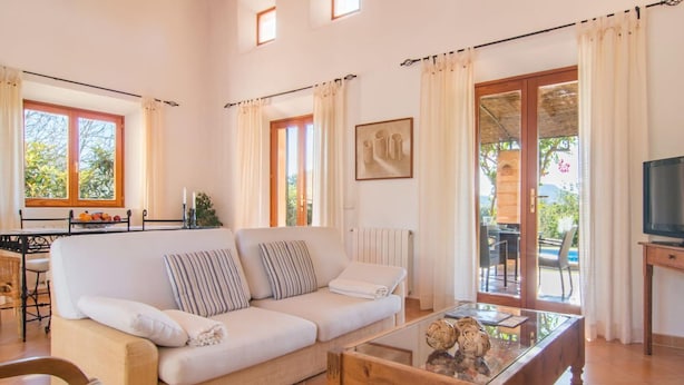Living area - Nice home in Son Servera with private swimming pool, can be inside or outside (Son Servera)