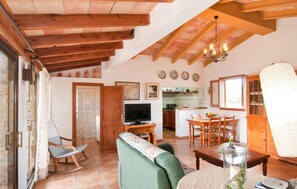 TV, DVD player - Lovely home in Son Servera with private swimming pool, can be inside or outside (Son Servera)