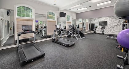 Spacious & comfort 1bedroom apartment with balcony