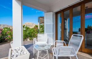 Terrace/patio - Amazing home in Betlem with private swimming pool, can be inside or outside (Betlem)