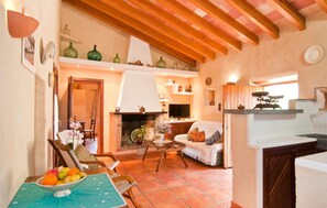 Smart TV - Beautiful home in Cala Millor (Cala Millor)