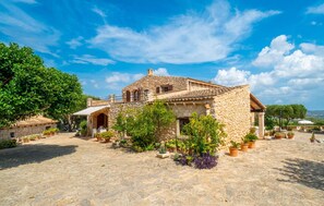 Exterior - Luxurious home in Sant Llorenc (Sant Llorenc)