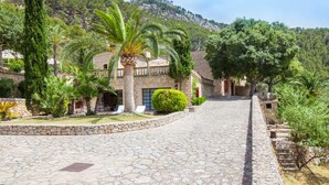 Unclassified image, 3 of 50, button - Awesome home in Andratx with private swimming pool, can be inside or outside (Andratx)