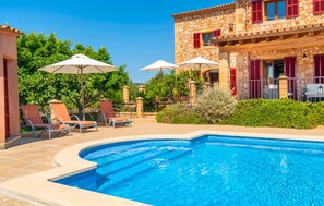 Pool - Cozy home in Sa Coma with private swimming pool, can be inside or outside (Sa Coma)
