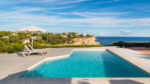 Pool - Awesome home in Cala Santanyi (Cala Santanyi)