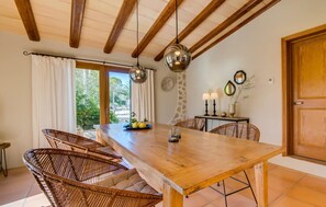 Dining - Beautiful home in Montuiri with private swimming pool, can be inside or outside (Montuiri)