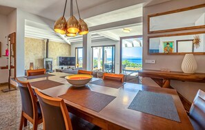 Dining - Awesome home in Colonia de Sant Pere (Colonia de Sant Pere)