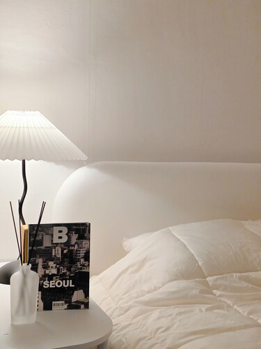 Private Condo 2BR in the Heart of Seoul/5-minute walk from Station/New bathroom