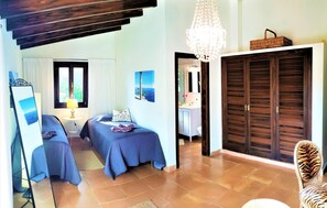 3 bedrooms, in-room safe, travel cot, free WiFi - Nice home in Arta with private swimming pool, can be inside or outside (Arta)