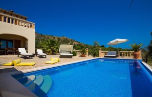 Pool - Stunning home in Arta with private swimming pool, can be inside or outside (Arta)