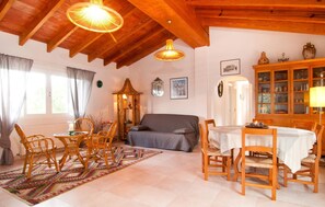 Dining - Amazing home in Arta with private swimming pool, can be inside or outside (Arta)