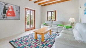Living area - Luxurious home in Manacor with private swimming pool, can be inside or outside (Manacor)