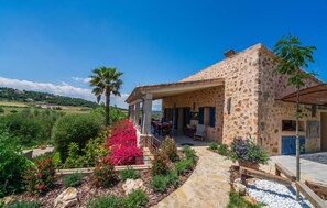 Property grounds - Gorgeous home in Manacor with private swimming pool, can be inside or outside (Manacor)