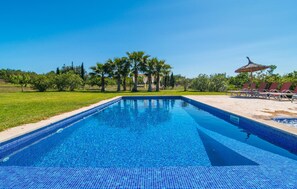 Pool - Stunning home in Son Serra de Marina (Son Serra de Marina)