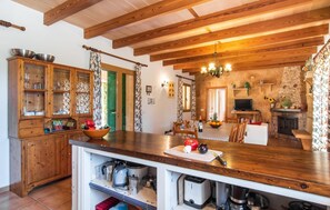Dining - Stunning home in Campos with private swimming pool, can be inside or outside (Campos)