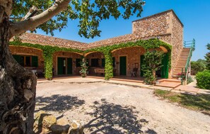 Exterior - Stunning home in Campos with private swimming pool, can be inside or outside (Campos)