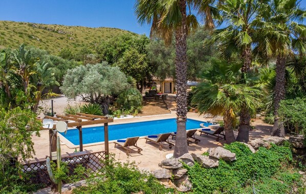 pool - Nice home in Arta with private swimming pool, can be inside or outside (Arta)