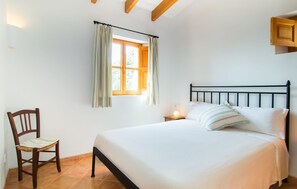 2 bedrooms, iron/ironing board, travel cot - 2 bedroom lovely home in Colonia de Sant Pere (Colonia de Sant Pere)