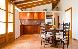 Dining - 2 bedroom lovely home in Colonia de Sant Pere (Colonia de Sant Pere)
