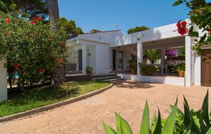 Exterior - Gorgeous home in Cala Ratjada (Cala Ratjada)