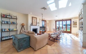 TV, DVD player, ping pong - Nice home in Portocolom with private swimming pool, can be inside or outside (Portocolom)
