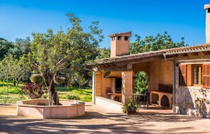 Terrace/patio - Nice home in Sant Llorenc with private swimming pool, can be inside or outside (Sant Llorenc)