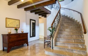 Interior - Nice home in Petra with private swimming pool, can be inside or outside (Petra)
