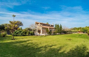 Exterior - Cozy home in Alcudia with private swimming pool, can be inside or outside (Alcudia)