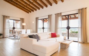TV - Amazing home in Arta with private swimming pool, can be inside or outside (Arta)