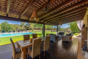 Outdoor dining - Cozy home in Felanitx with private swimming pool, can be inside or outside (Felanitx)