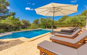 Pool - Gorgeous home in Vallgornera (Vallgornera)