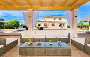 Terrace/patio - Nice home in Alcudia with sauna (Alcudia)