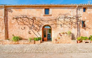 Exterior - Stunning home in Llucmajor with private swimming pool, can be inside or outside (Llucmajor)