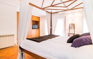 3 Schlafzimmer, Bügeleisen/Bügelbrett, Reisekinderbett, kostenloses WLAN