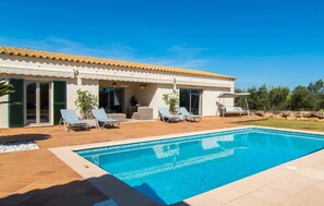 Pool - Nice home in Playa de Muro with private swimming pool, can be inside or outside (Playa de Muro)