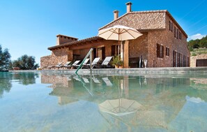 Pool - Stunning home in Sant Llorenc (Sant Llorenc)