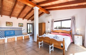 Iron/ironing board, travel cot, free WiFi - Lovely home in Arta with private swimming pool, can be inside or outside (Arta)