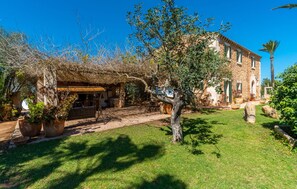 Exterior - Awesome home in Campos with private swimming pool, can be inside or outside (Campos)